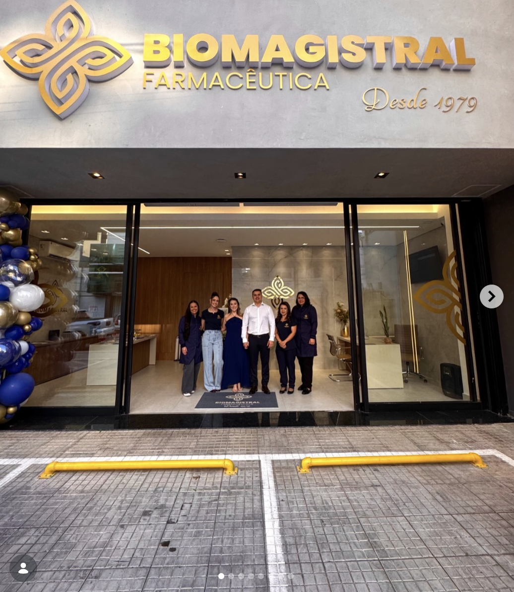 Fachada Biomagistral