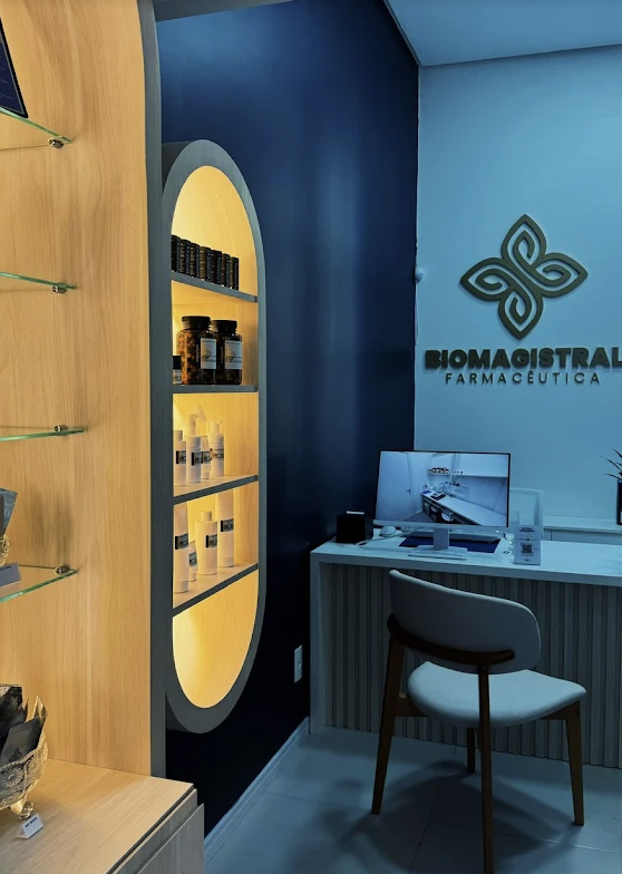 Fachada Biomagistral